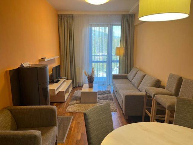 Apartment With Mountain View In Hotel Crocus, Strbske Pleso Luaran gambar